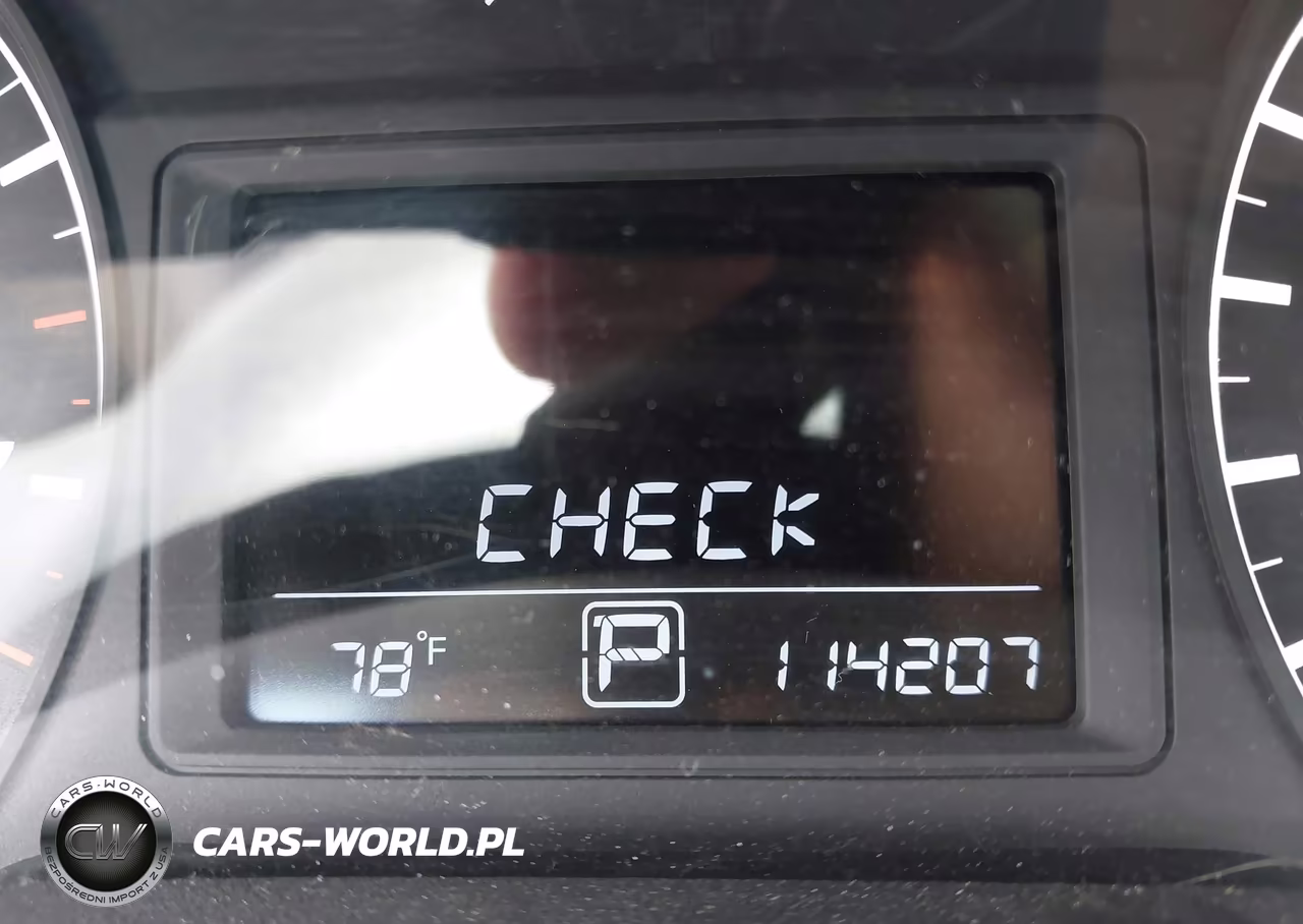 2017 Nissan Sentra S VIN:3N1AB7AP1HY378397 - 14