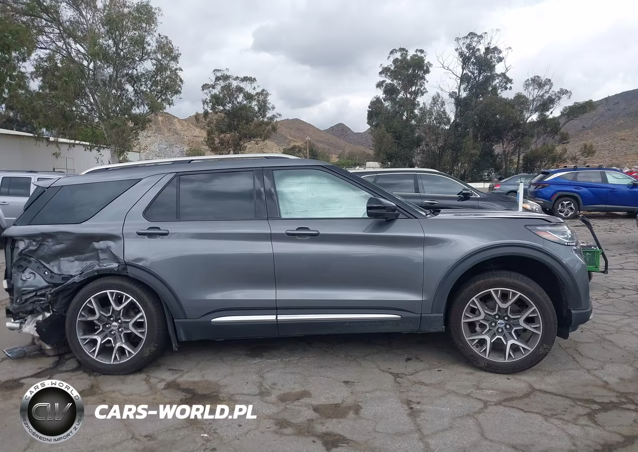 2025 Ford Explorer Platinum VIN:1FMWK7HC2SGB30198 - 14