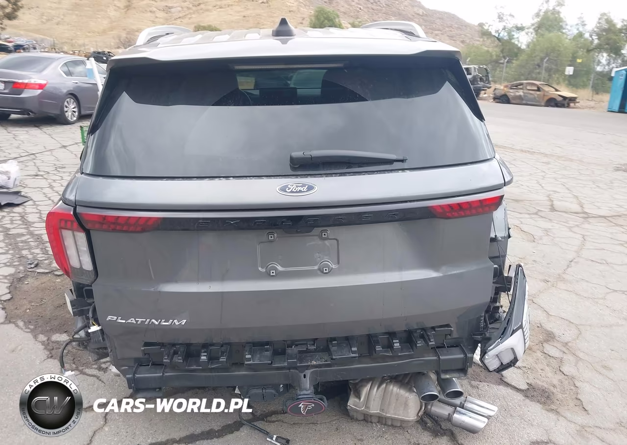 2025 Ford Explorer Platinum VIN:1FMWK7HC2SGB30198 - 17