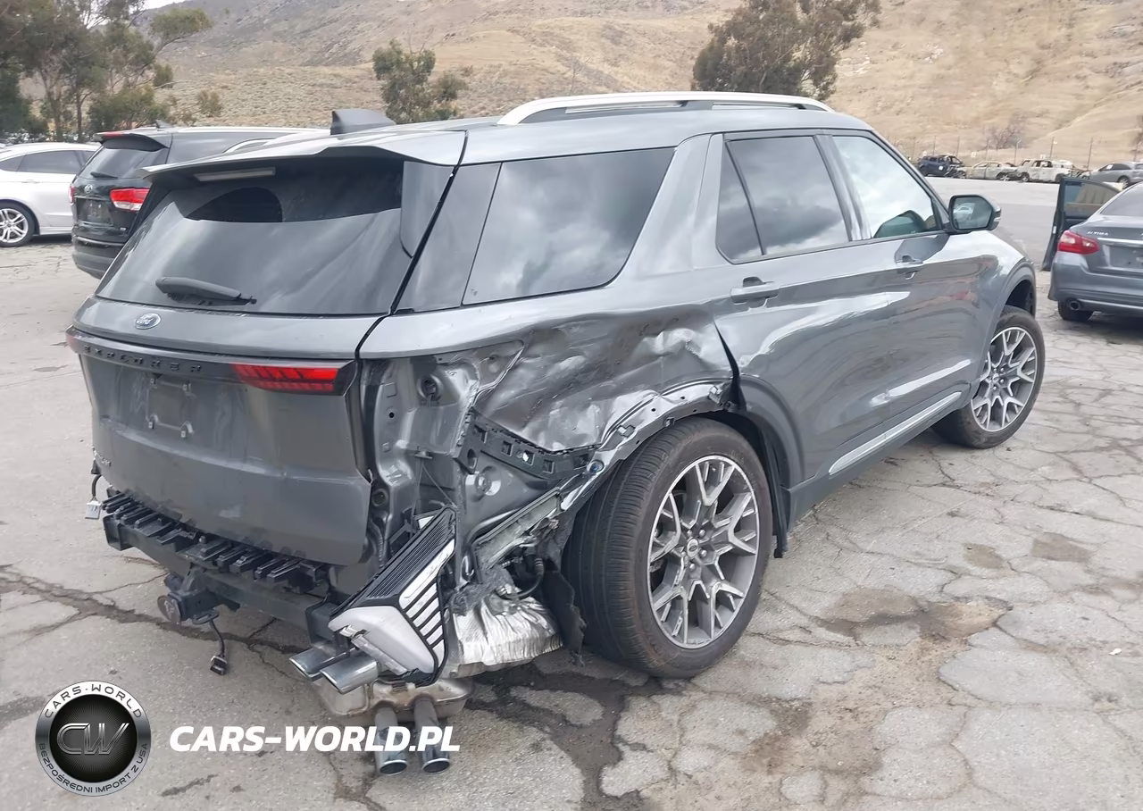 2025 Ford Explorer Platinum VIN:1FMWK7HC2SGB30198 - 4