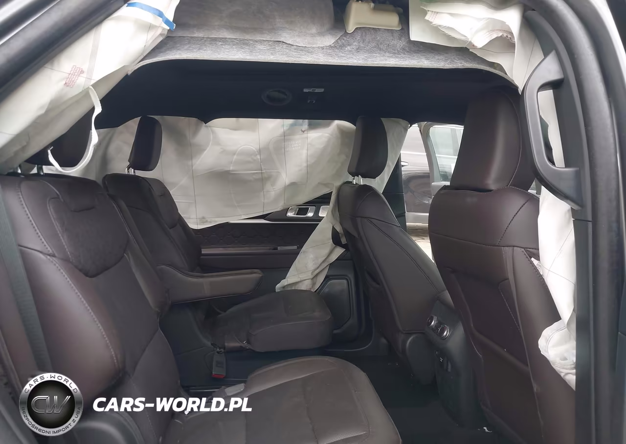 2025 Ford Explorer Platinum VIN:1FMWK7HC2SGB30198 - 8