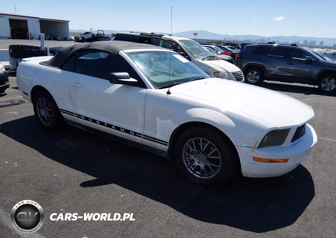 2007 Ford Mustang V6 Deluxe-V6 Premium