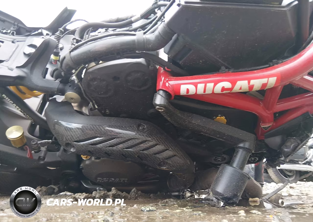 2014 Ducati Monster 1200-S VIN:ZDM1RBSV2EB001343 - 8