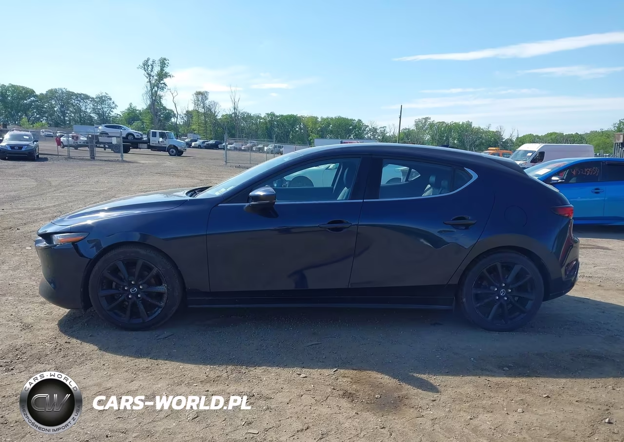 2020 Mazda Mazda3 Premium Package VIN:JM1BPBNM9L1155298 - 14