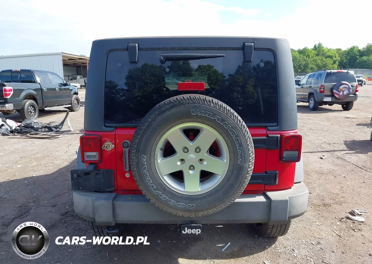 2011 Jeep Wrangler Unlimited Sport VIN:1J4BA3H12BL557461 - 16