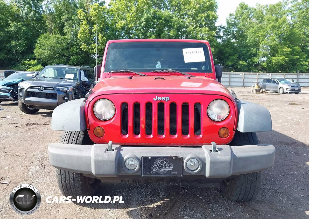 2011 Jeep Wrangler Unlimited Sport VIN:1J4BA3H12BL557461 - 6