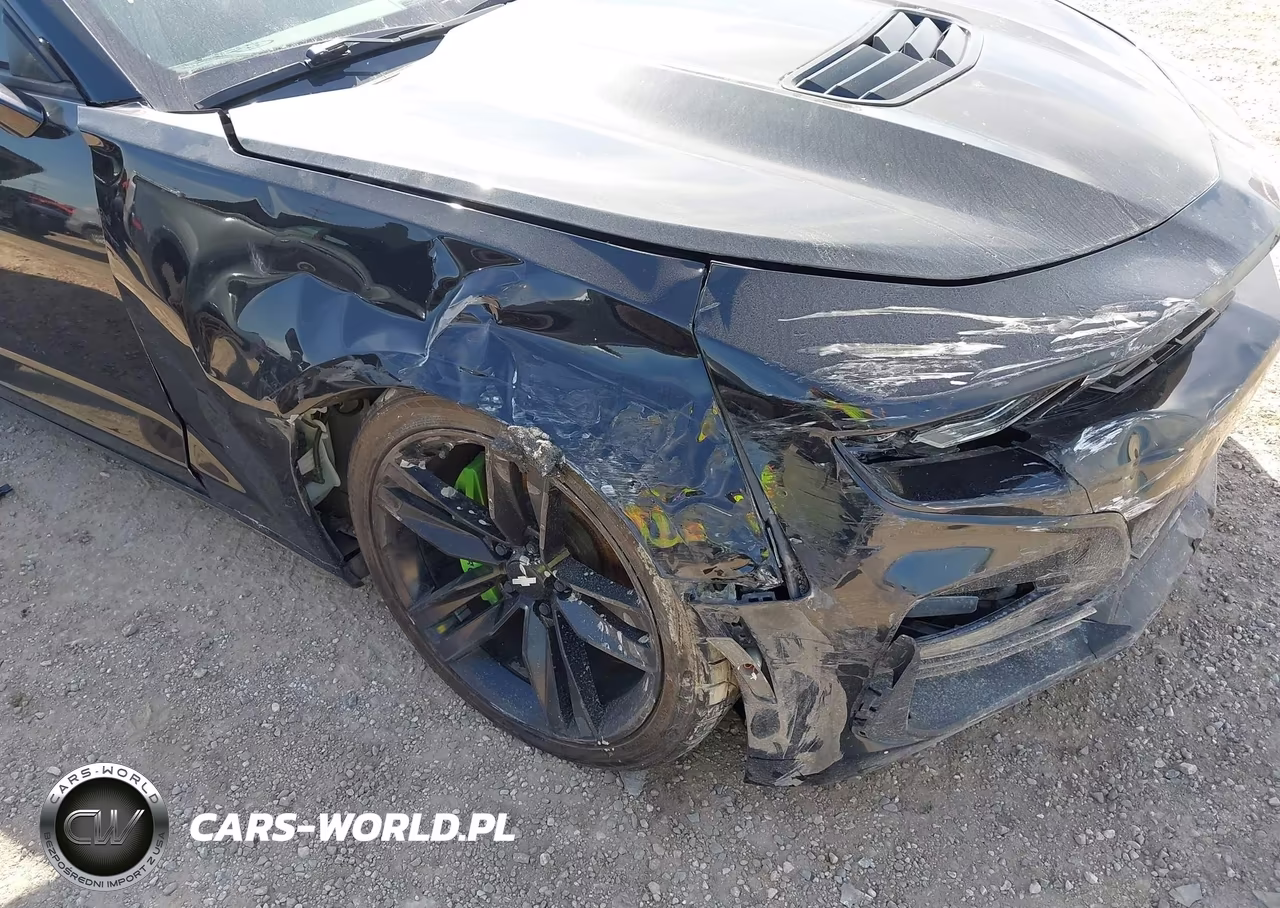 2019 Chevrolet Camaro 2Ss VIN:1G1FH1R70K0138917 - 6