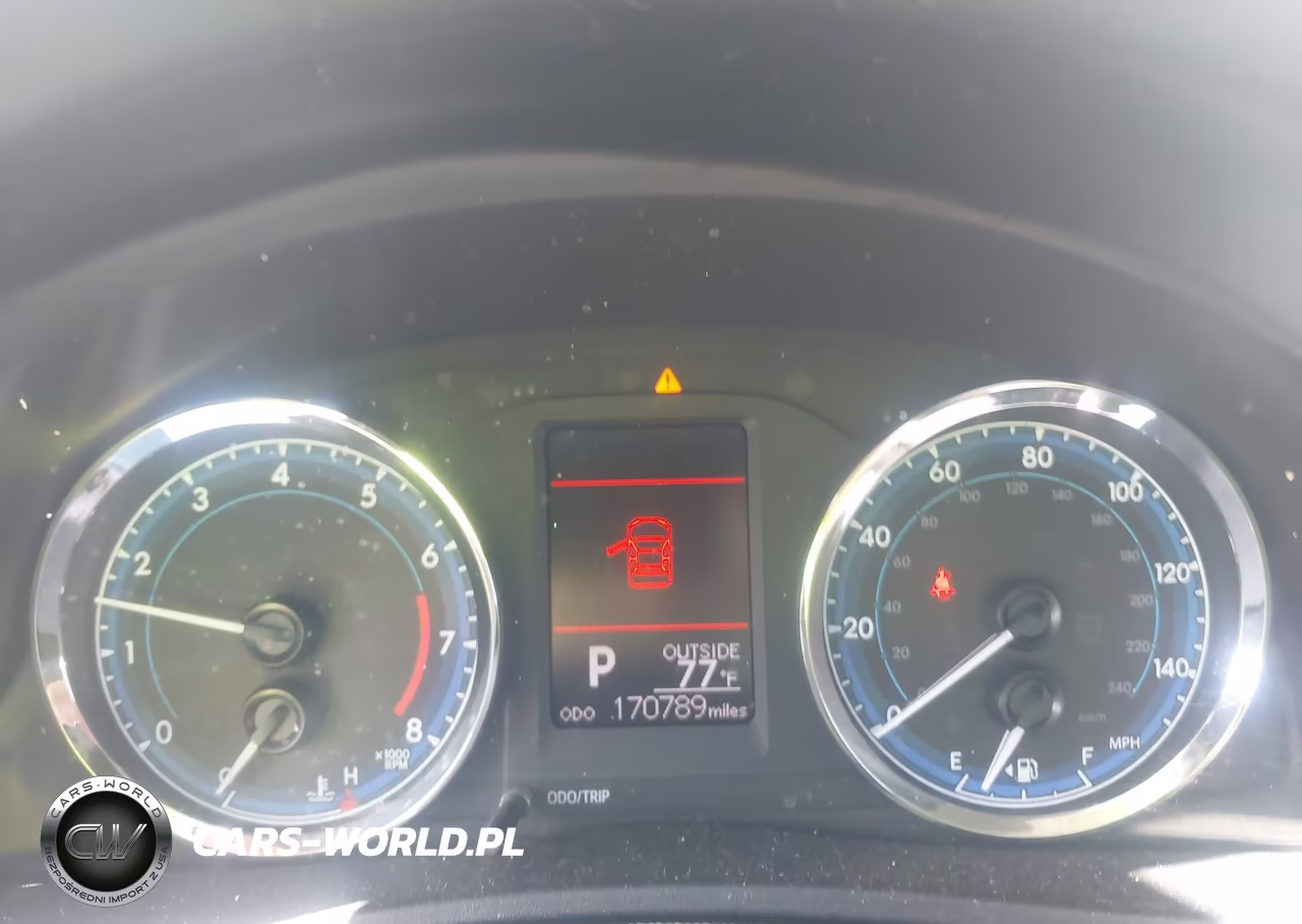 2018 Toyota Corolla Le VIN:2T1BURHE5JC977126 - 7