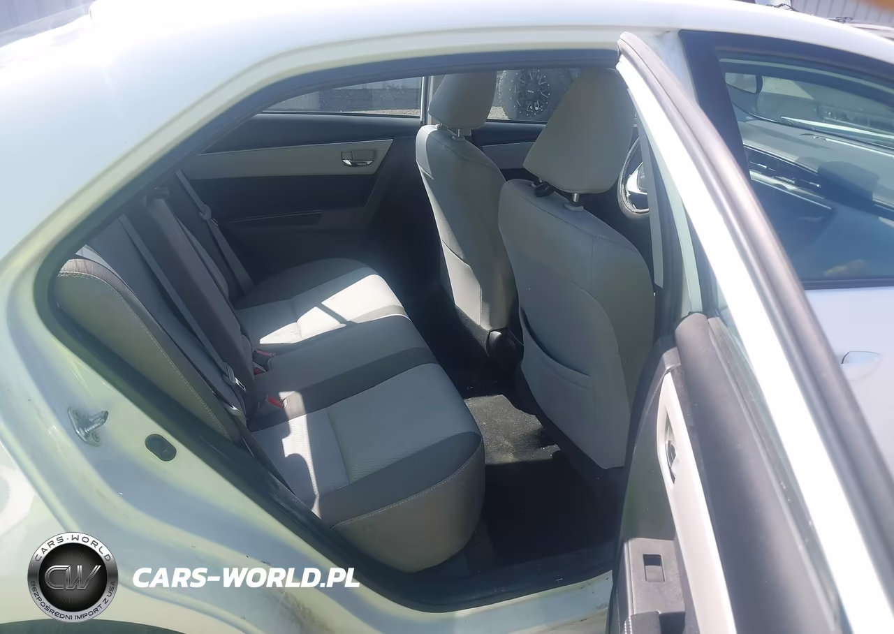 2018 Toyota Corolla Le VIN:2T1BURHE5JC977126 - 8