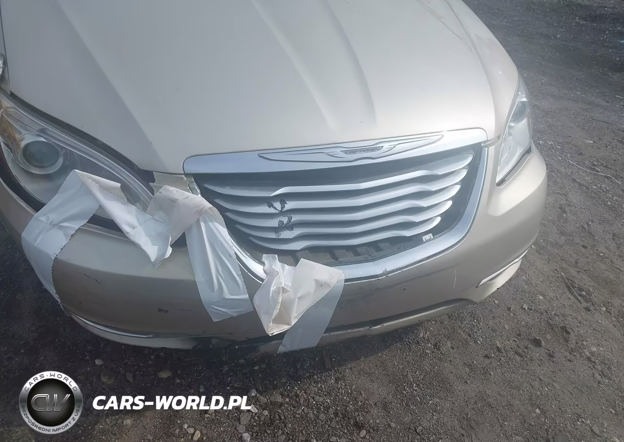 2013 Chrysler 200 Touring VIN:1C3CCBBB6DN639124 - 6