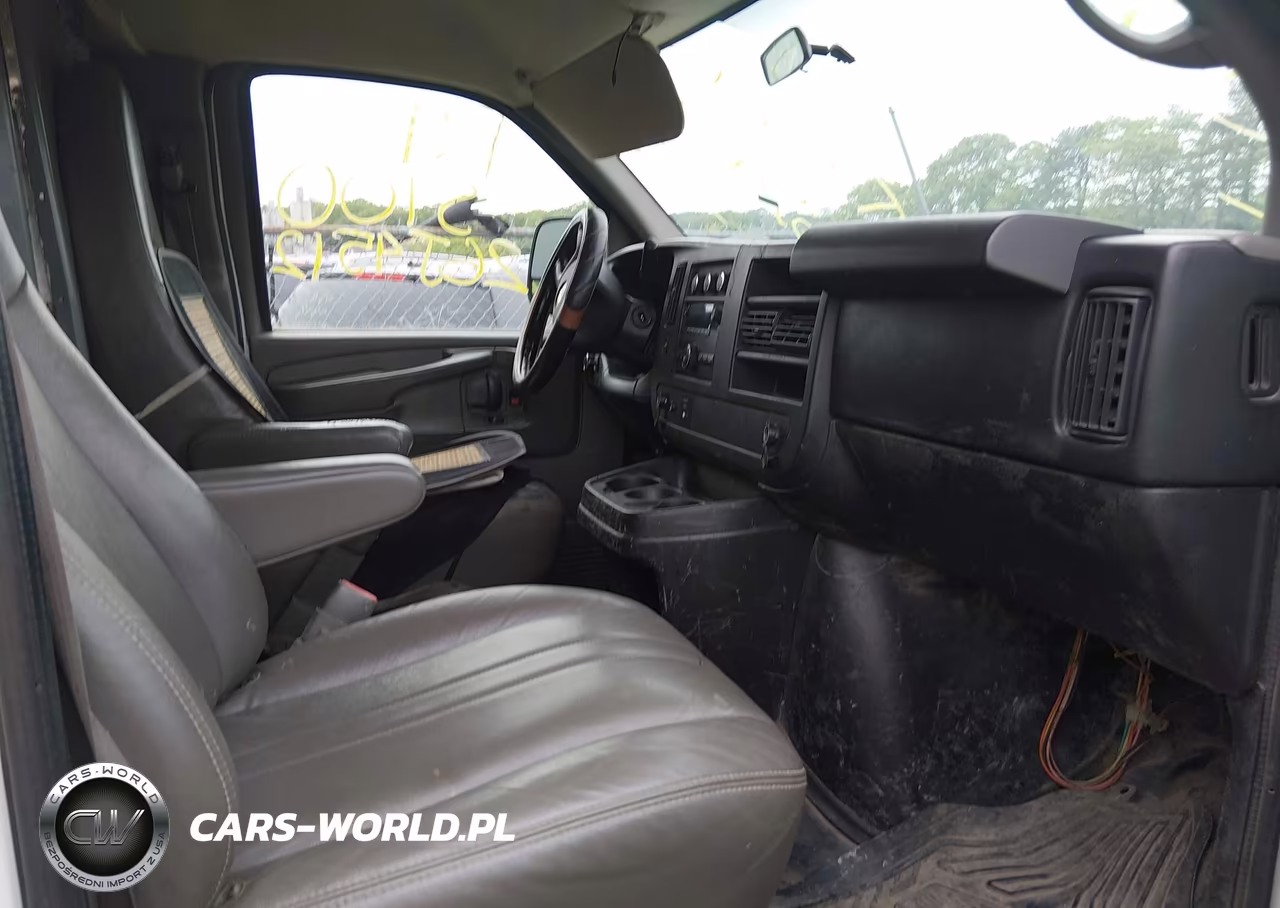 2013 Chevrolet Express 2500 Work Van VIN:1GCWGFCA6D1153396 - 5