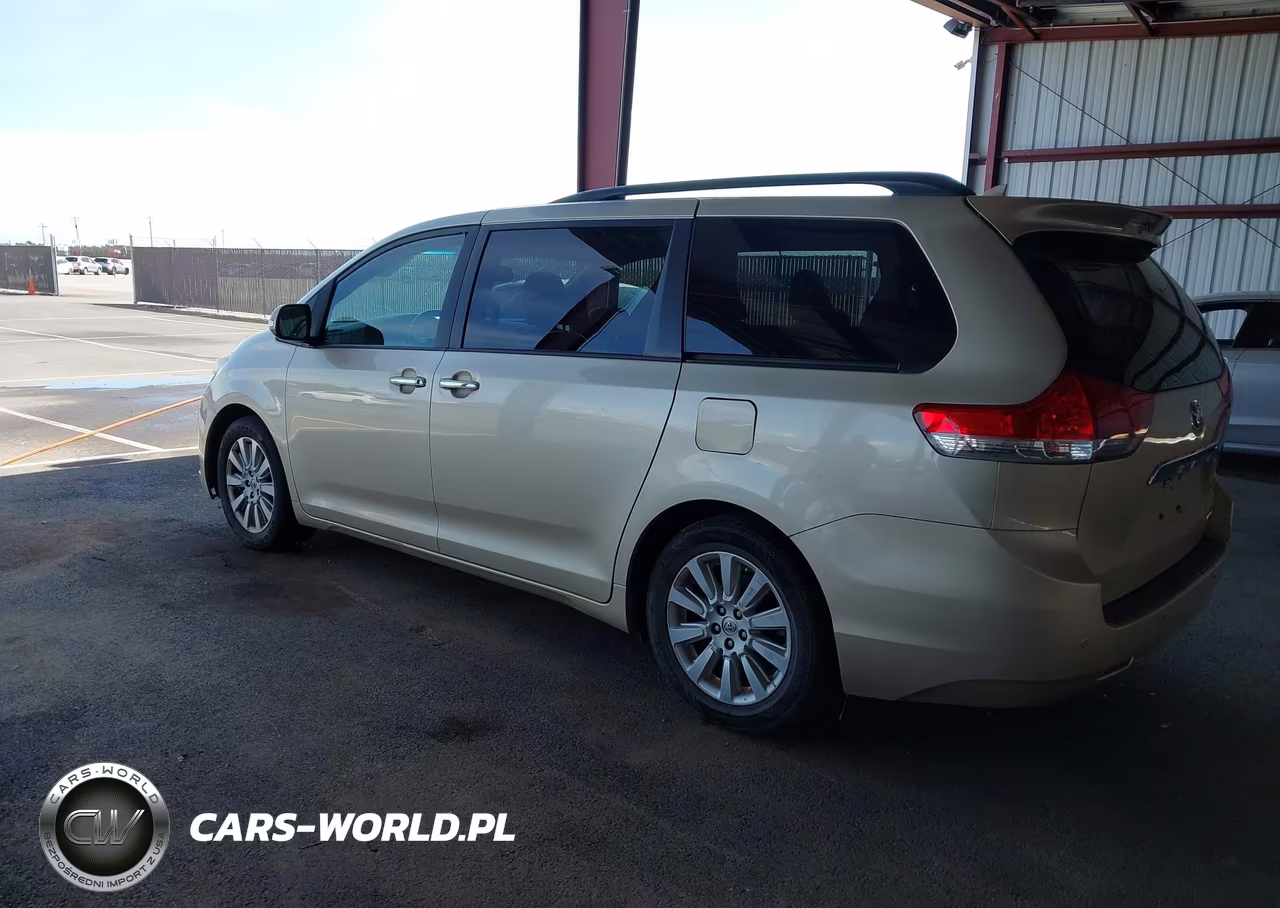 2014 Toyota Sienna Limited V6 7 Passenger VIN:5TDYK3DC8ES471417 - 3