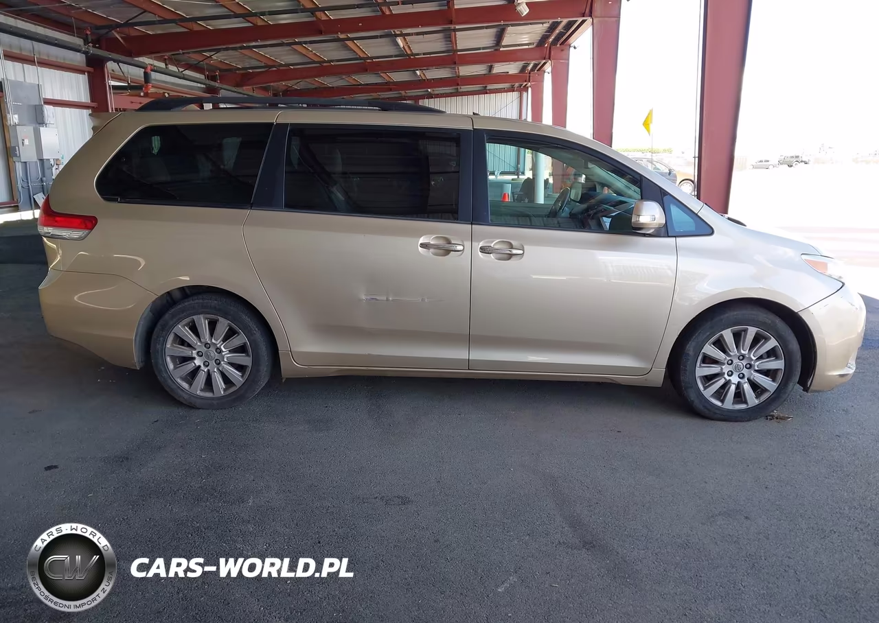 2014 Toyota Sienna Limited V6 7 Passenger VIN:5TDYK3DC8ES471417 - 6