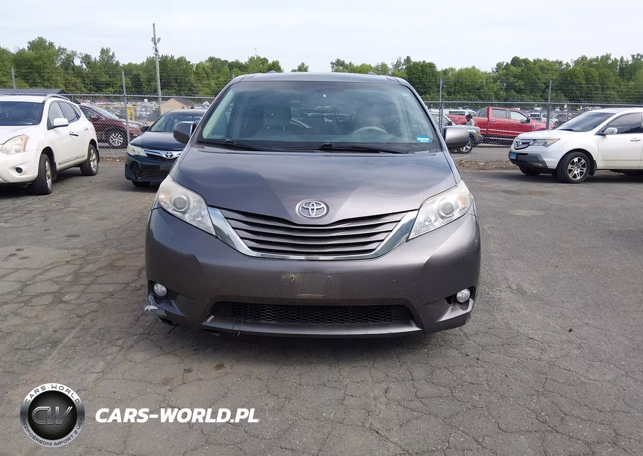 2011 Toyota Sienna Xle V6 VIN:5TDYK3DC2BS033665 - 12