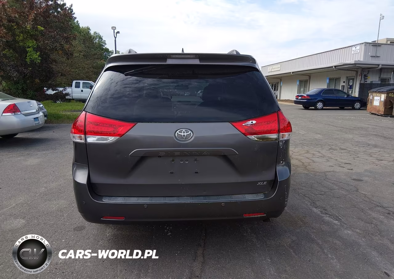 2011 Toyota Sienna Xle V6 VIN:5TDYK3DC2BS033665 - 16