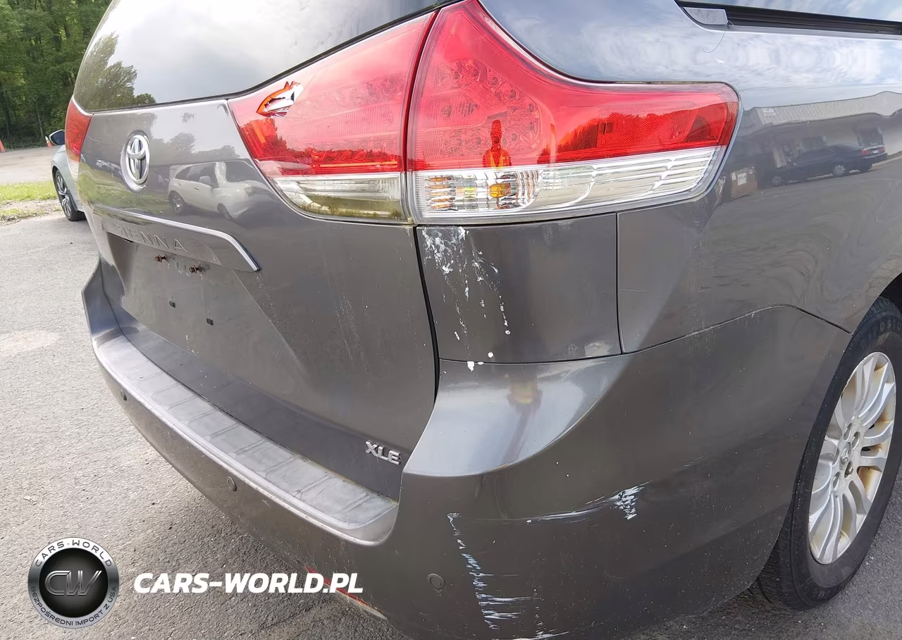 2011 Toyota Sienna Xle V6 VIN:5TDYK3DC2BS033665 - 18