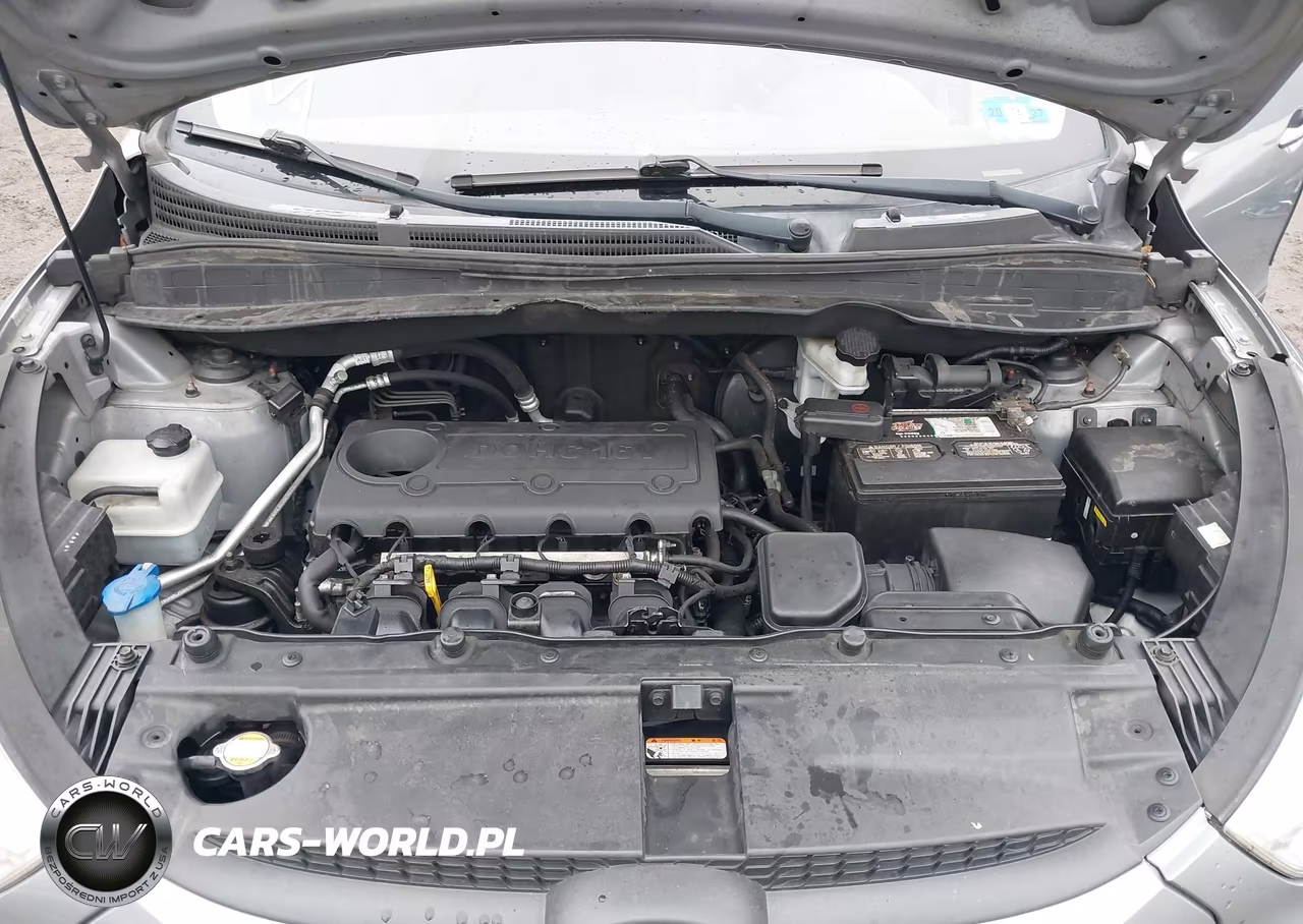 2010 Hyundai Tucson Gls VIN:KM8JU3AC4AU083912 - 10