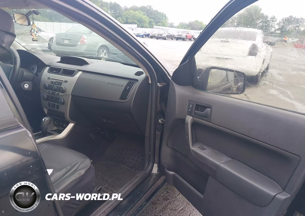 2009 Ford Focus Se VIN:1FAHP35N09W180228 - 5