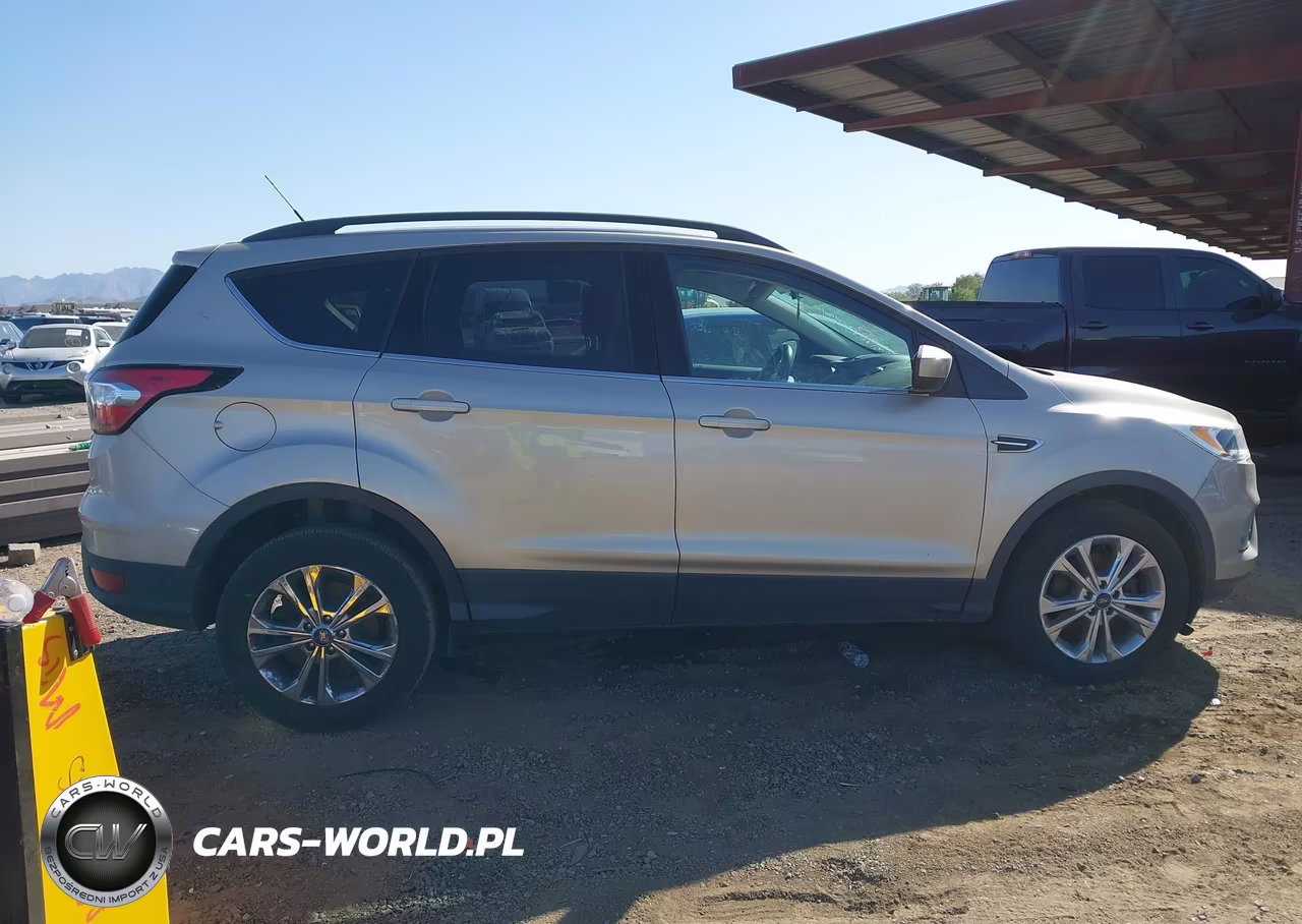 2018 Ford Escape Se VIN:1FMCU0GD4JUC31287 - 13