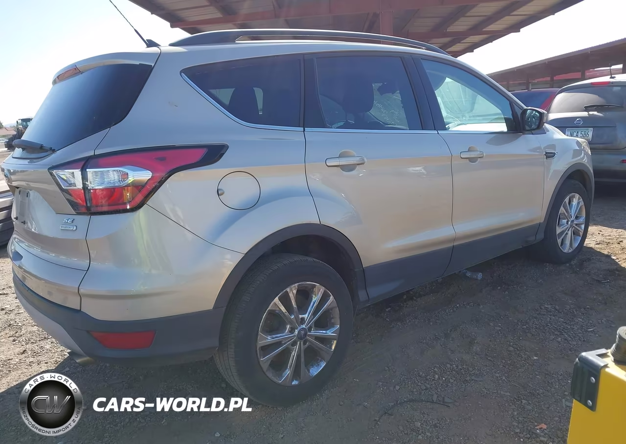 2018 Ford Escape Se VIN:1FMCU0GD4JUC31287 - 4