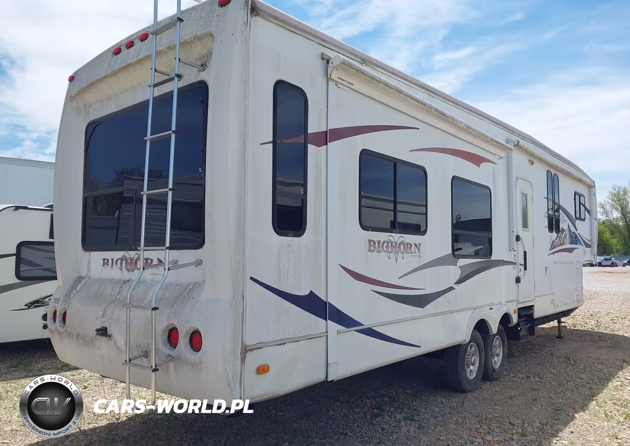 2009 Heartland Bighorn VIN:5SFGF362X9E013424 - 4