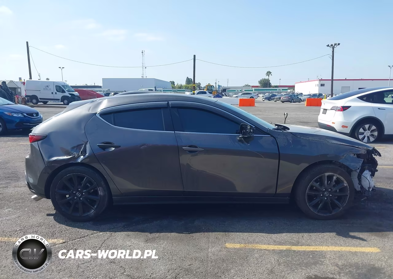 2025 Mazda Mazda3 2.5 S Select Sport VIN:JM1BPAKM7S1770915 - 13