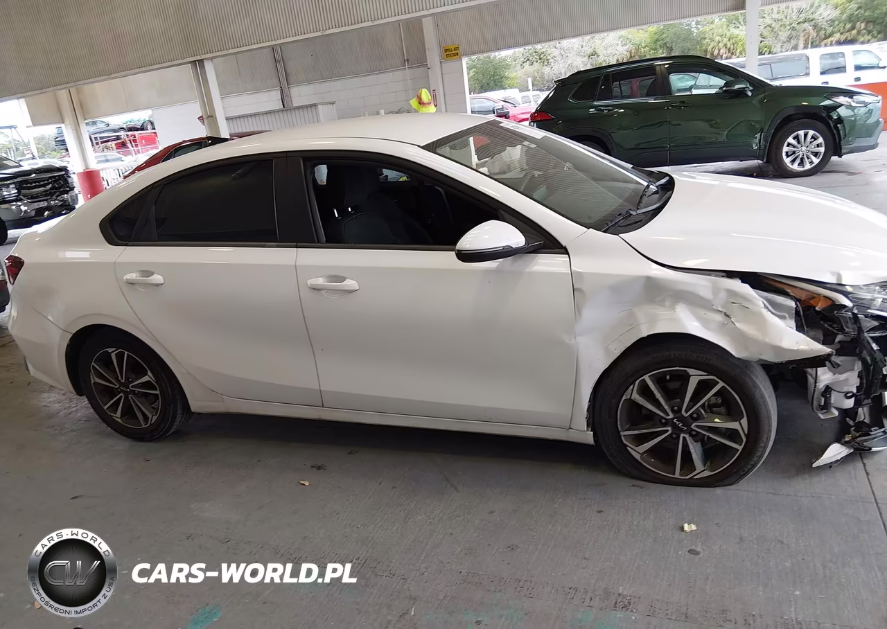 2022 Kia Forte Lxs VIN:3KPF24AD5NE424995 - 14