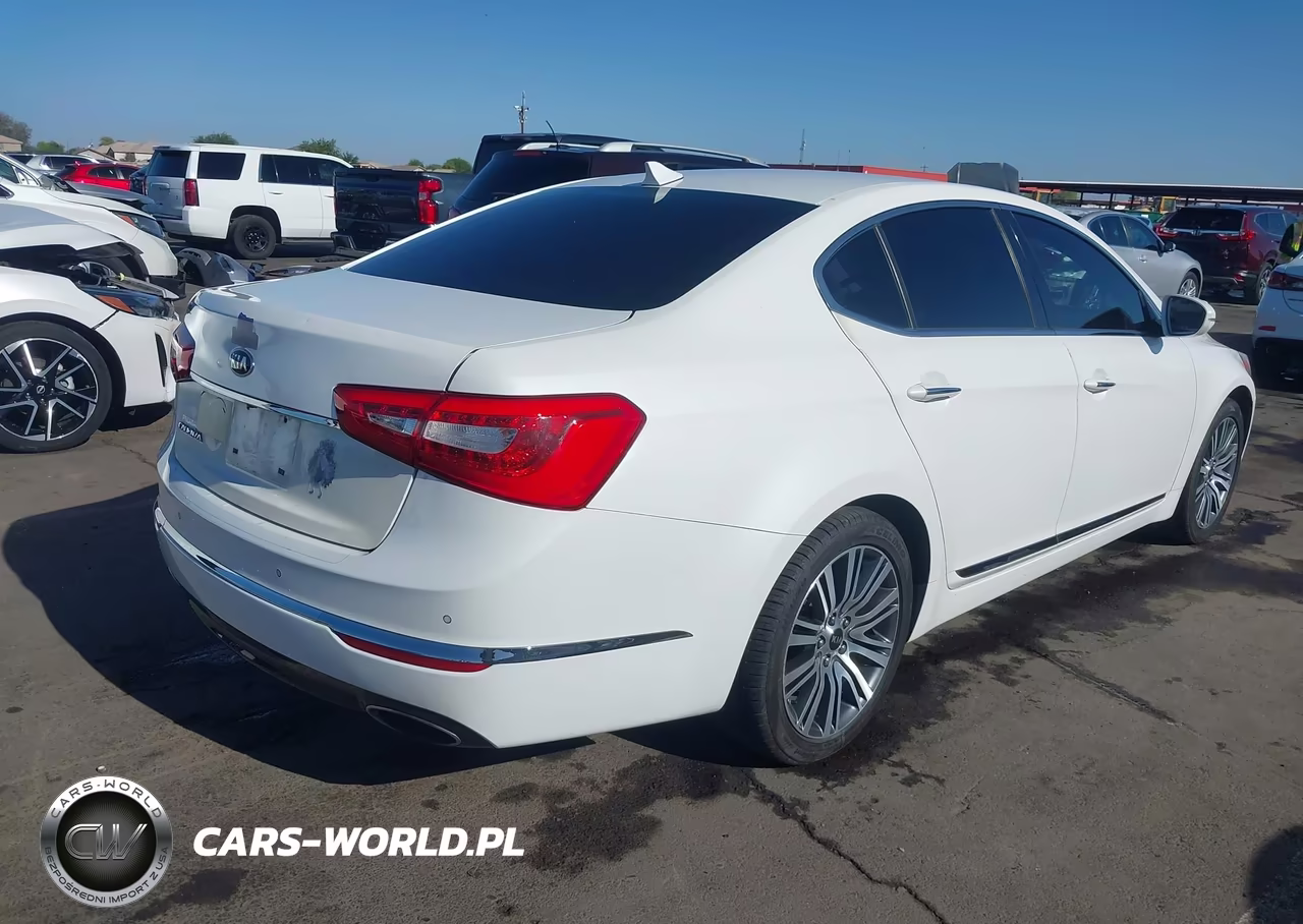 2014 Kia Cadenza Premium VIN:KNALN4D75E5152781 - 4