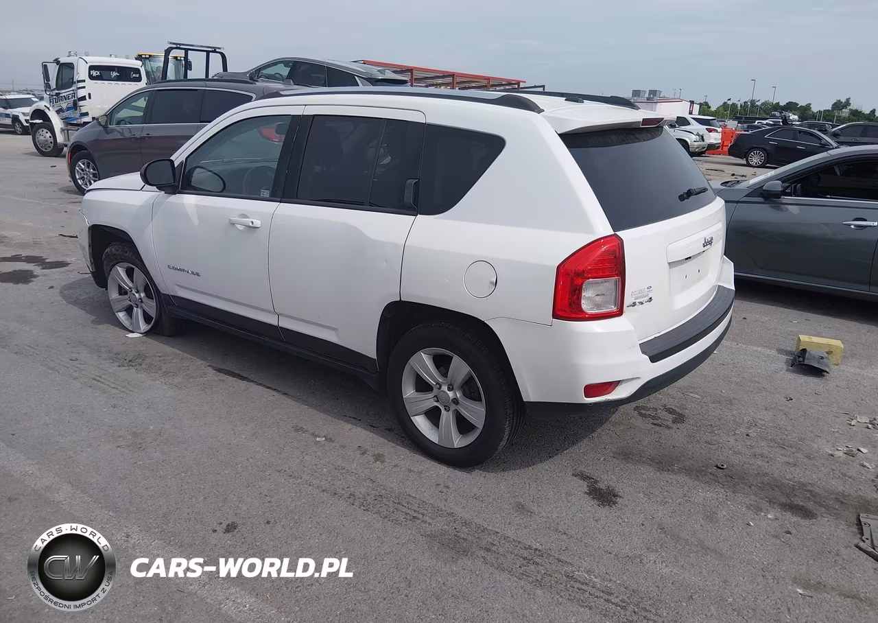 2013 Jeep Compass Sport VIN:1C4NJDBB9DD231762 - 3