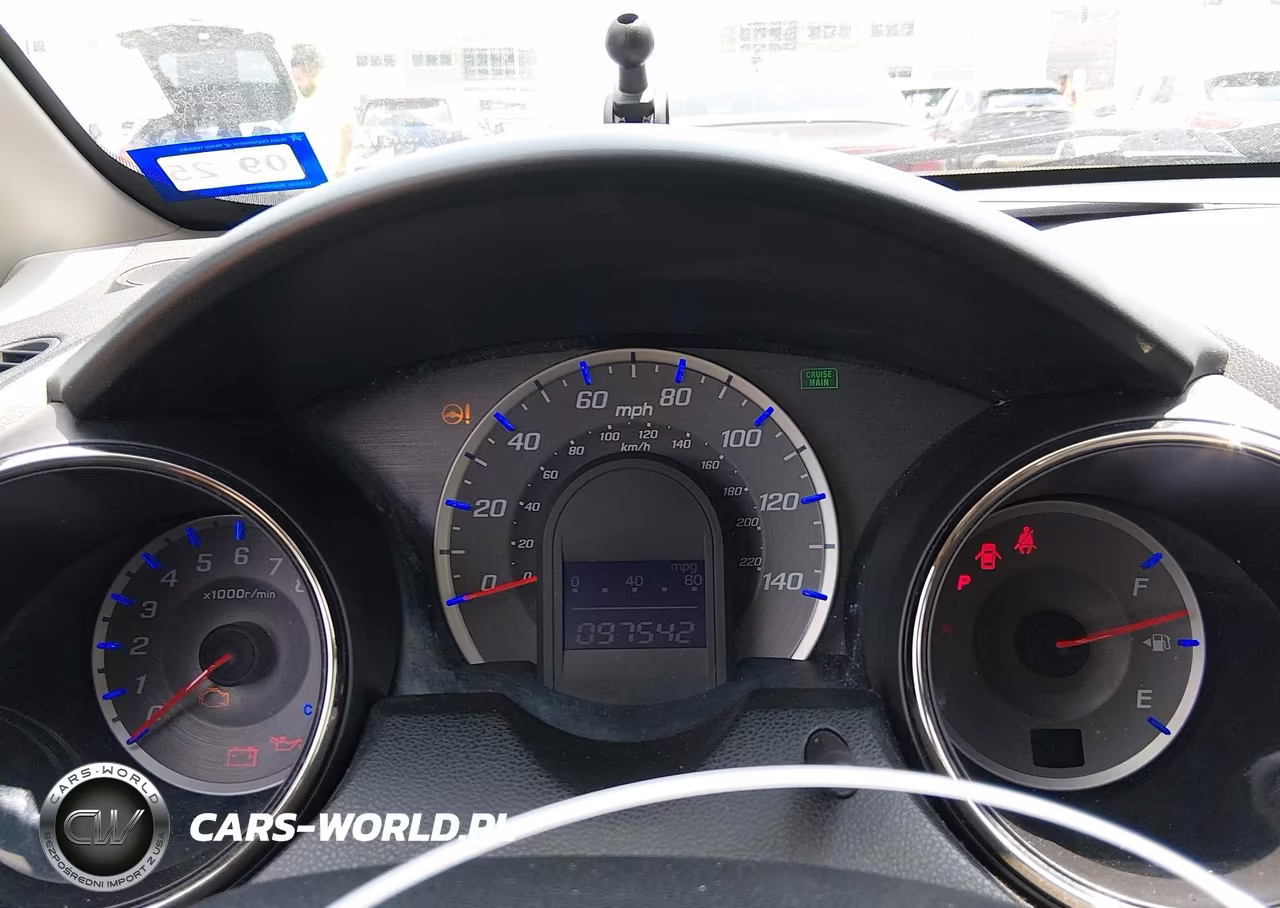 2013 Honda Fit Sport VIN:JHMGE8H65DC064481 - 7
