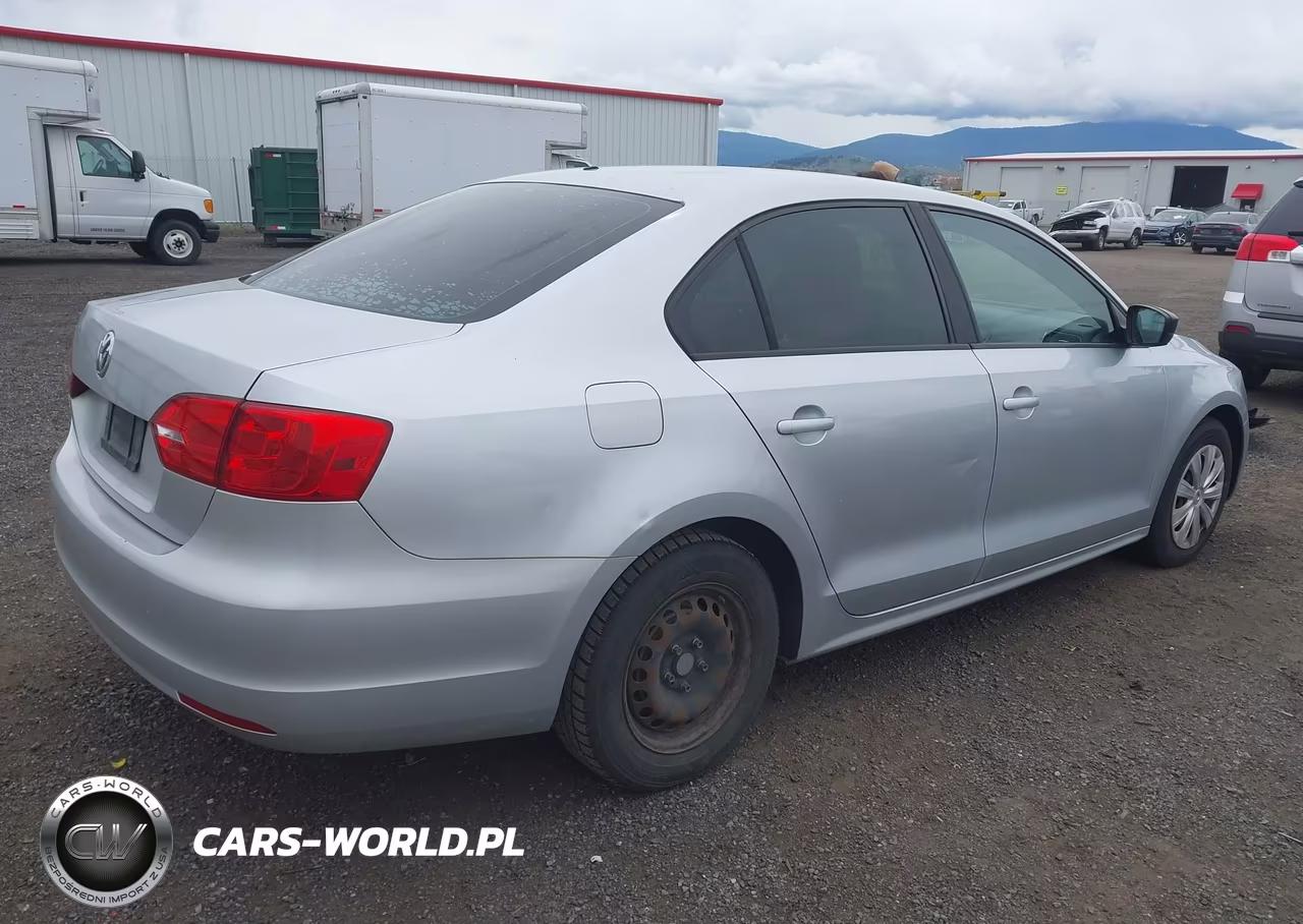 2011 Volkswagen Jetta 2.0L S VIN:3VW2K7AJ5BM057004 - 4