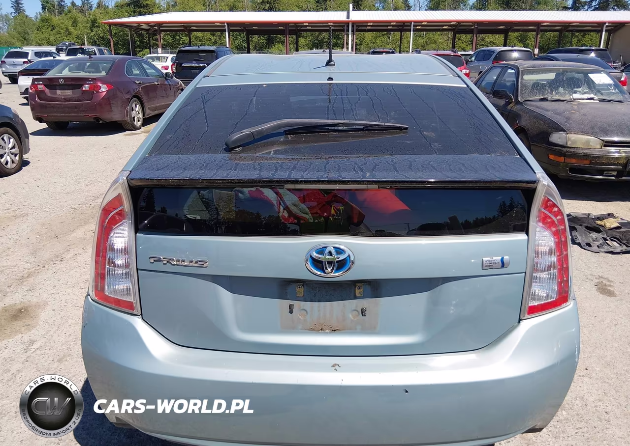 2013 Toyota Prius Two VIN:JTDKN3DU9D5571651 - 16