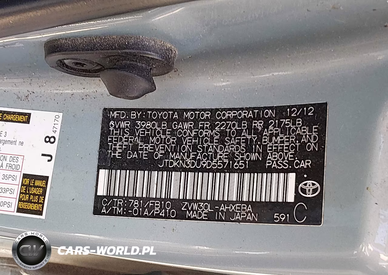 2013 Toyota Prius Two VIN:JTDKN3DU9D5571651 - 9