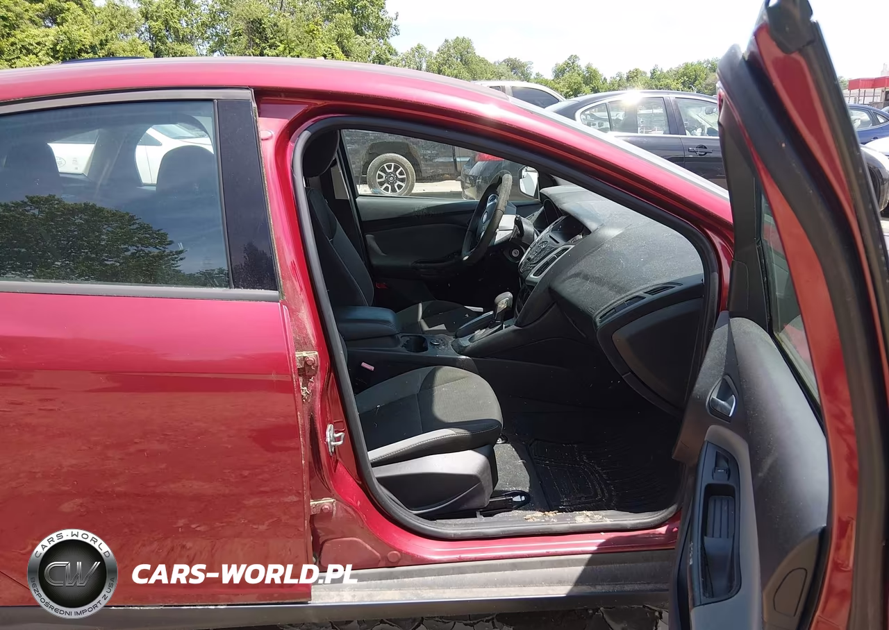 2013 Ford Focus Se VIN:1FADP3K29DL200107 - 5