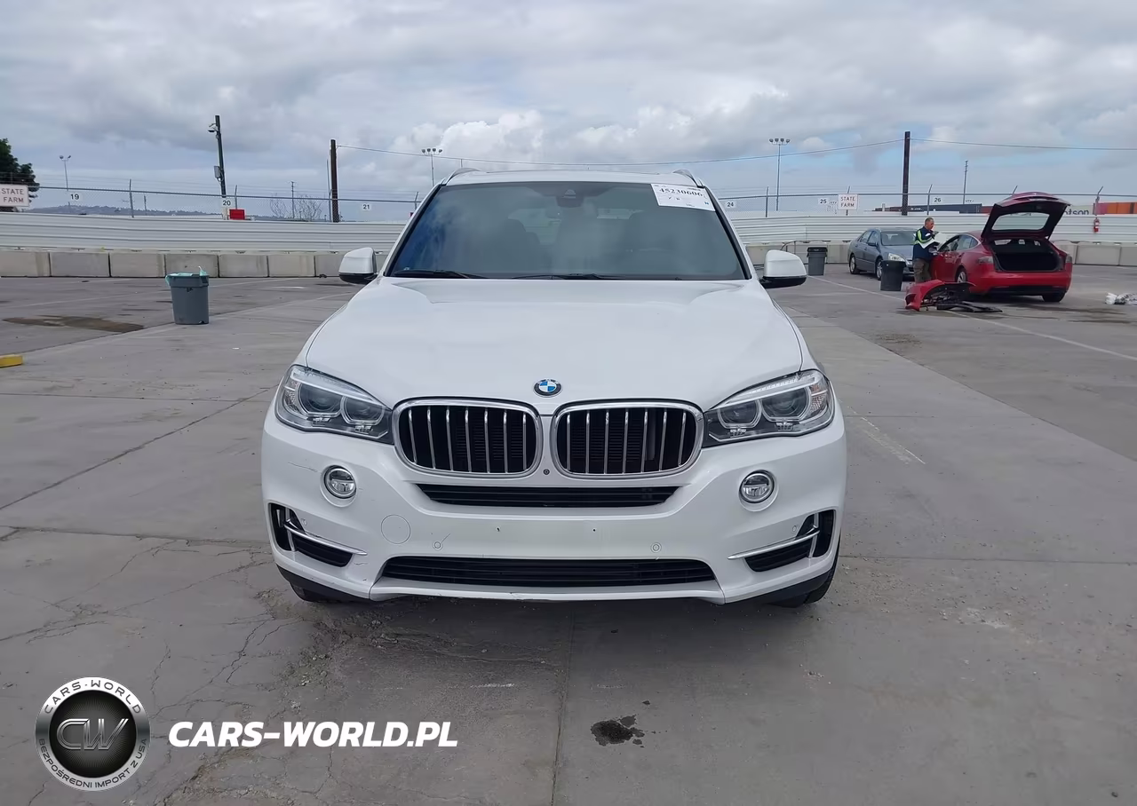 2018 BMW X5 xDrive35I VIN:5UXKR0C55J0X99070 - 12