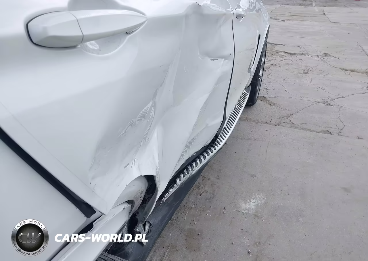2018 BMW X5 xDrive35I VIN:5UXKR0C55J0X99070 - 20