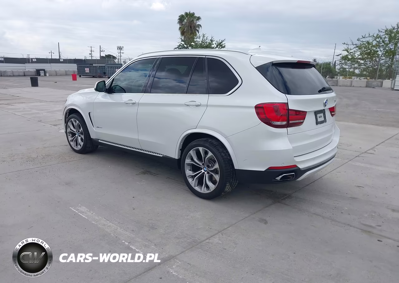 2018 BMW X5 xDrive35I VIN:5UXKR0C55J0X99070 - 3