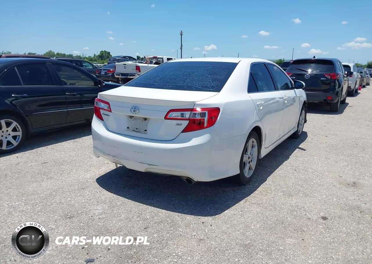 2013 Toyota Camry Se VIN:4T1BF1FK2DU214956 - 4