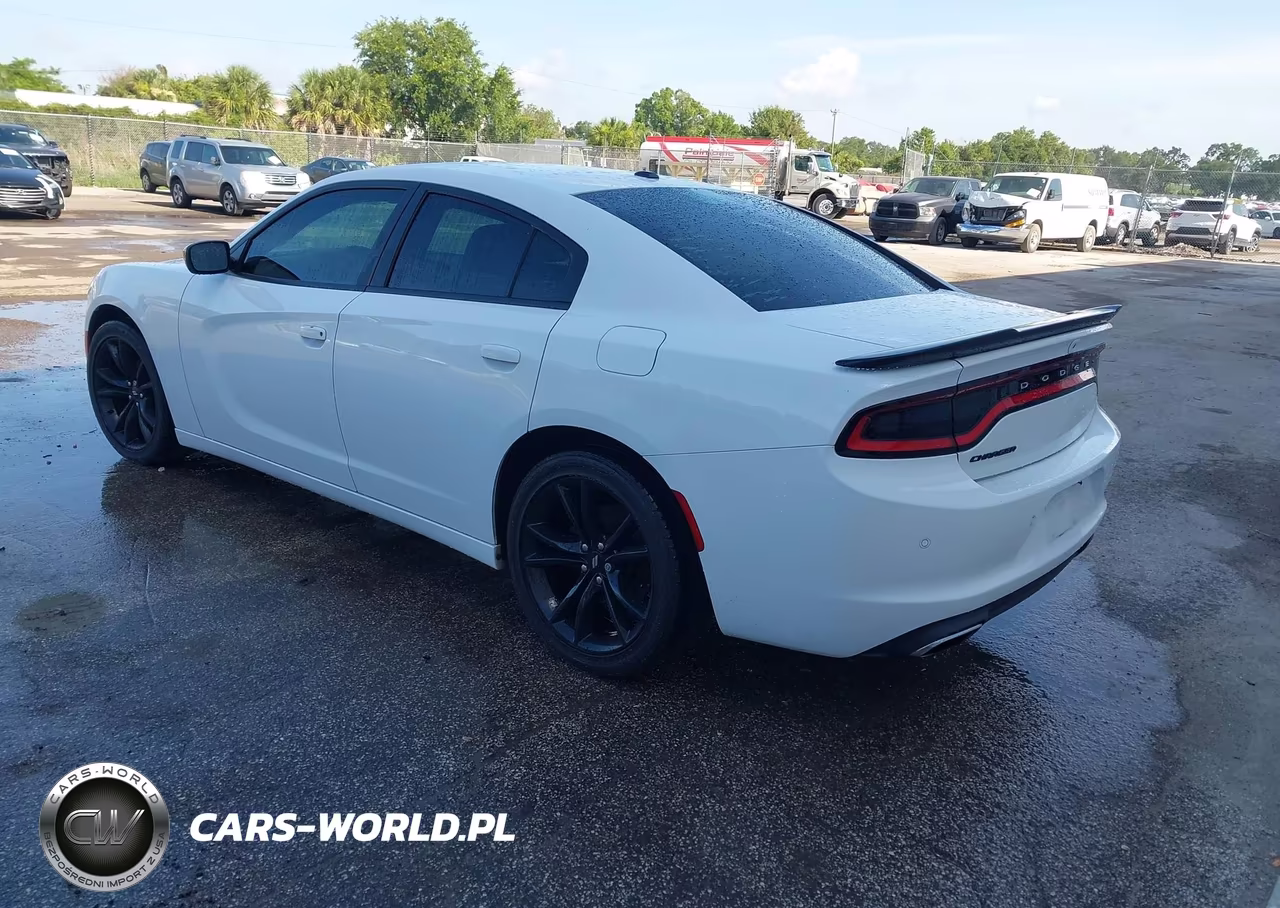 2018 Dodge Charger Sxt Rwd VIN:2C3CDXBG4JH207075 - 3
