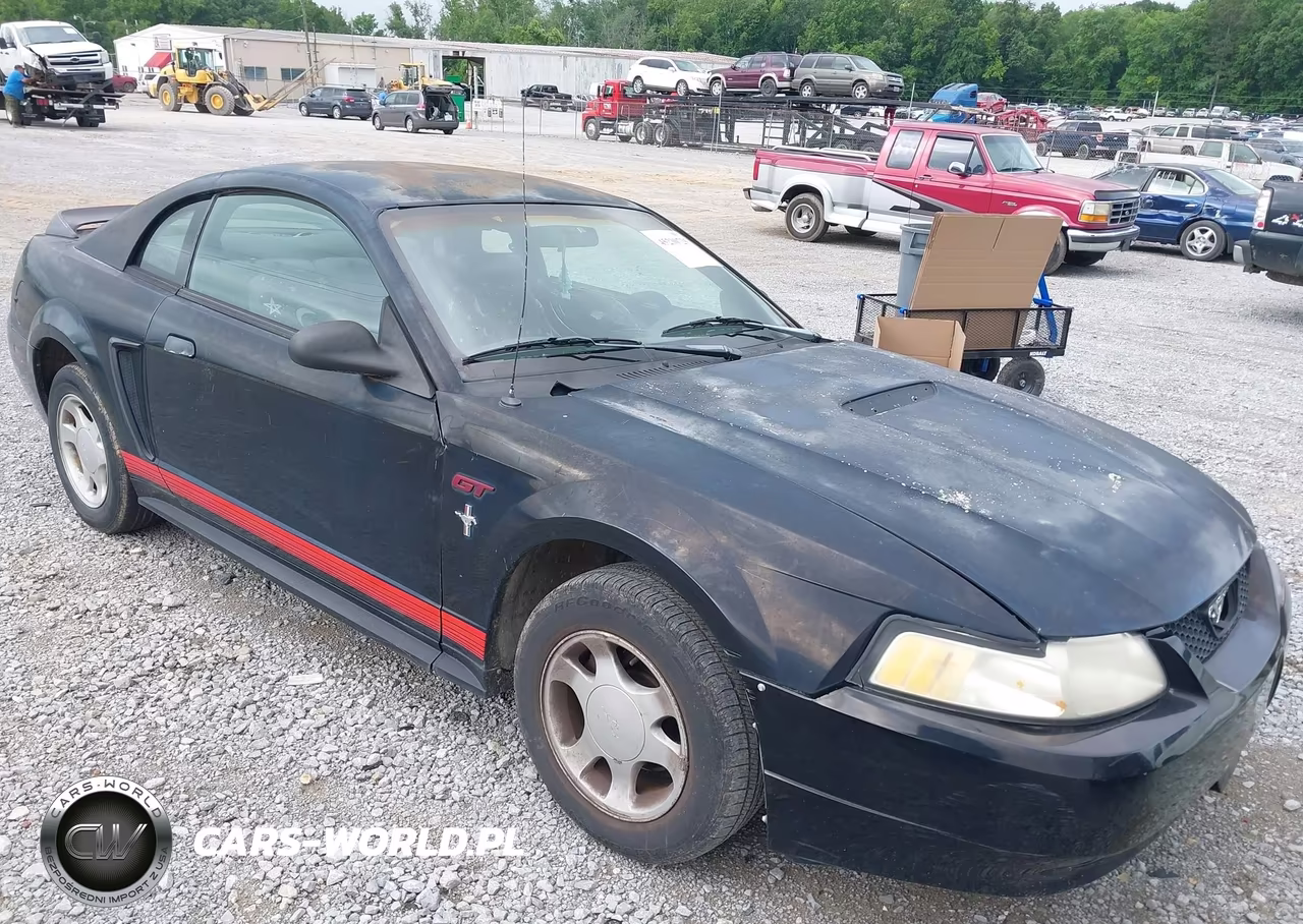 2000 Ford Mustang