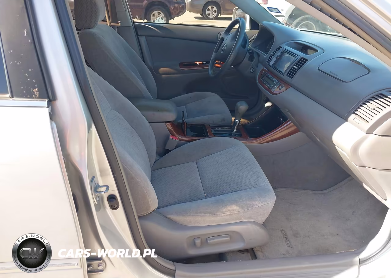 2003 Toyota Camry Xle VIN:4T1BE32K23U757713 - 5