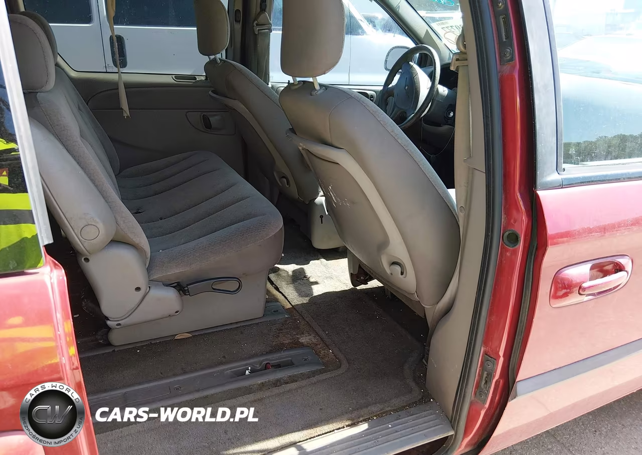 2003 Chrysler Voyager Lx VIN:1C4GJ45363B121162 - 8
