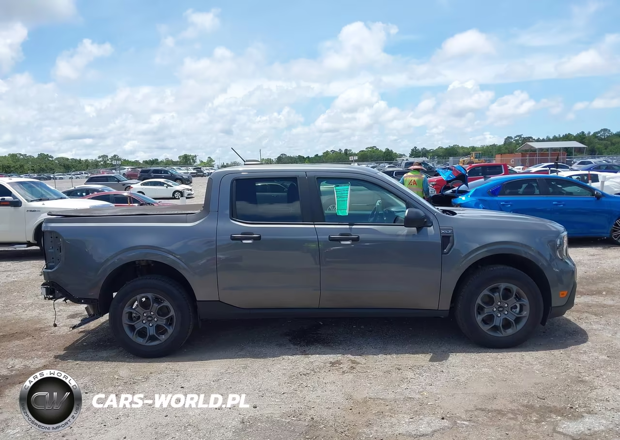2025 Ford Maverick Xlt VIN:3FTTW8H3XSRA59276 - 14