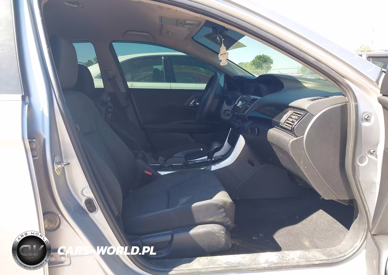 2017 Honda Accord Lx VIN:1HGCR2F31HA218665 - 5