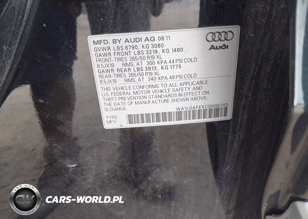 2012 Audi Q7 3.0T Premium VIN:WA1LGAFEXCD000743 - 9