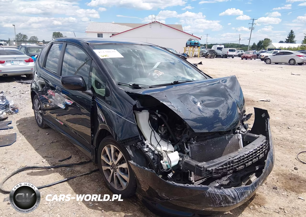 2013 Honda Fit Sport VIN:JHMGE8H5XDC066072 - 6