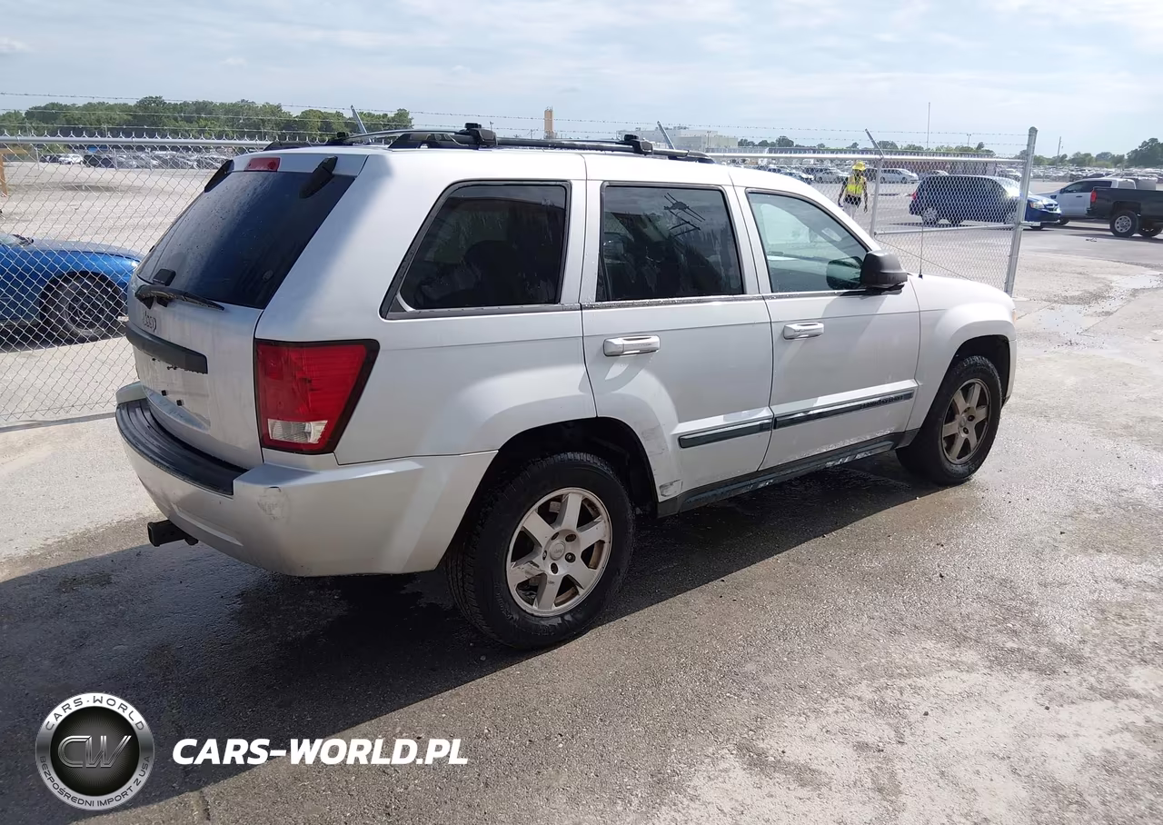 2009 Jeep Grand Cherokee Laredo VIN:1J8GR48K09C511309 - 4