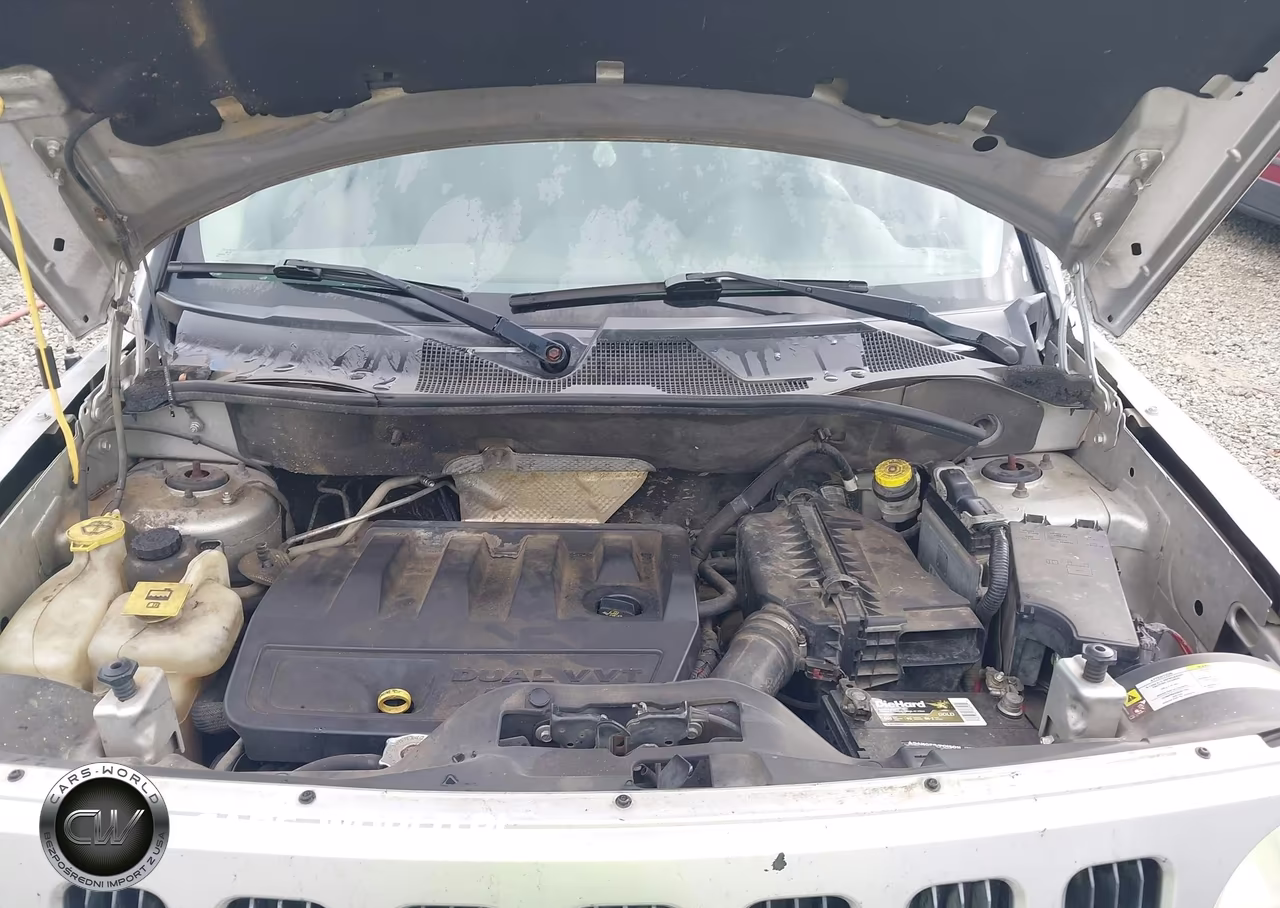2010 Jeep Patriot Sport VIN:1J4NT2GB5AD666176 - 10
