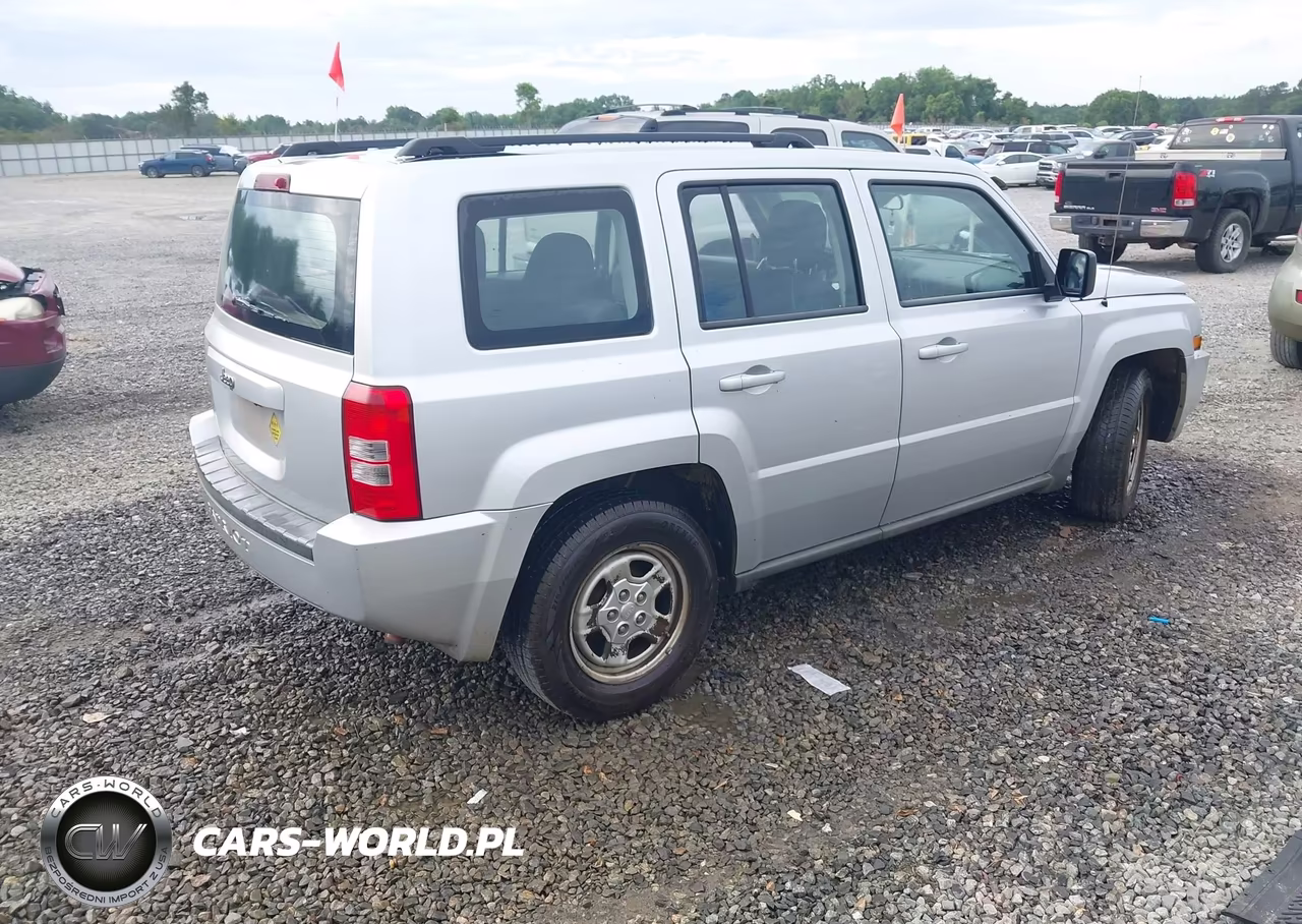 2010 Jeep Patriot Sport VIN:1J4NT2GB5AD666176 - 4