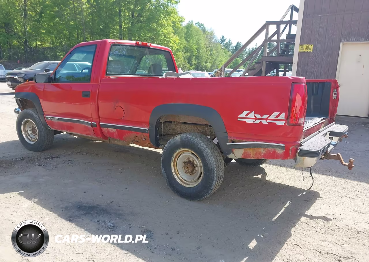 2000 Chevrolet K2500 VIN:1GCGK24J2YR129730 - 3